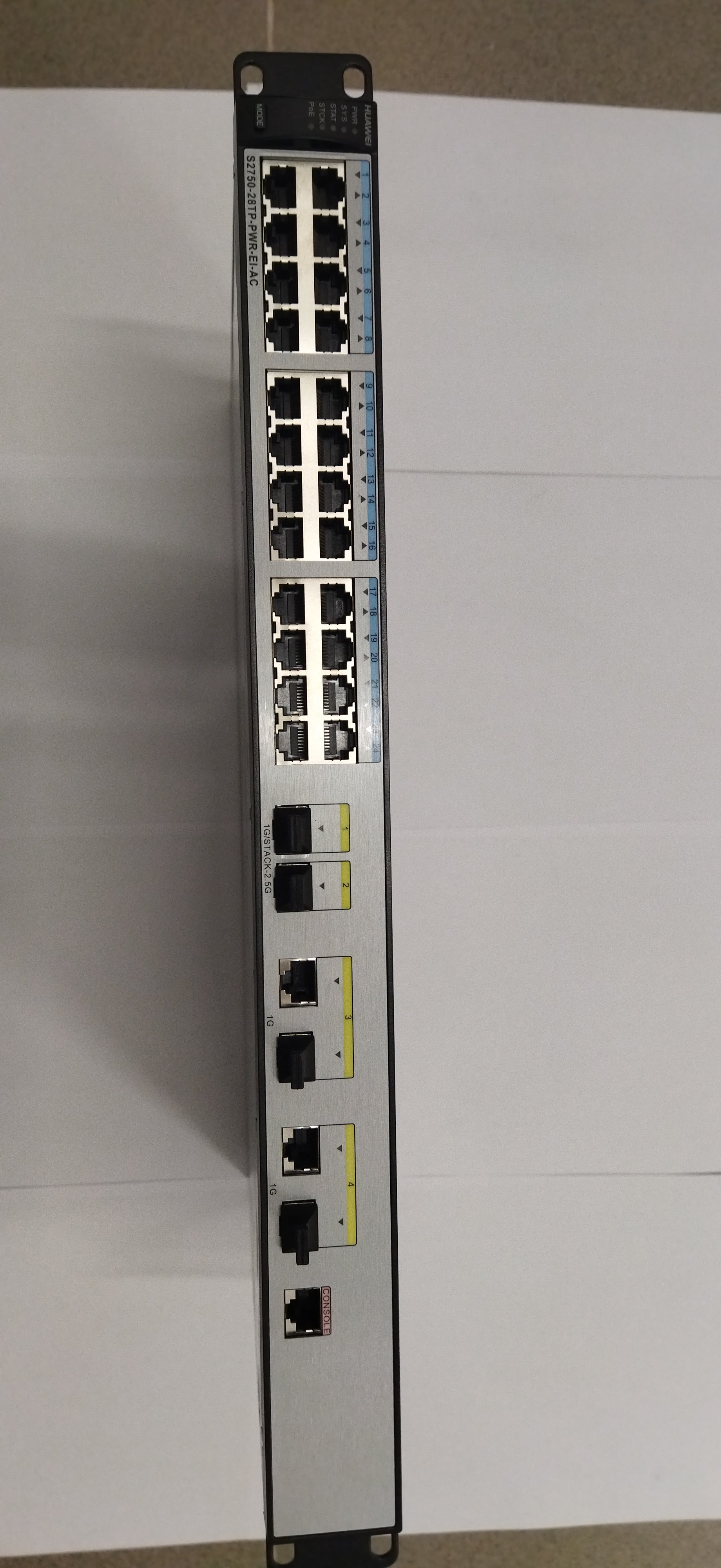 Huawei S2750-28TP-PWR-EI-AC – Managed PoE Switch