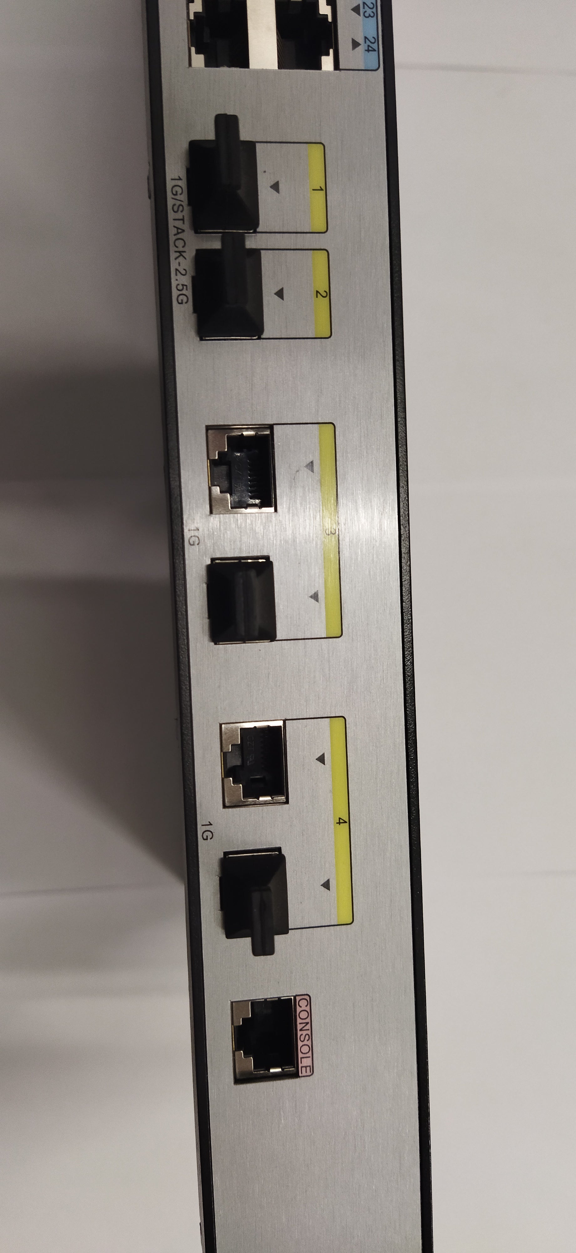 Huawei S2750-28TP-PWR-EI-AC – Managed PoE Switch