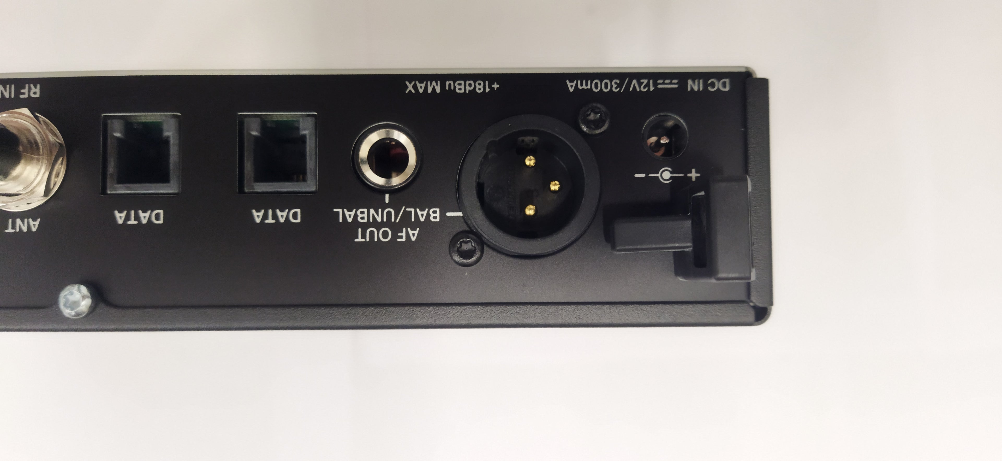 Sennheiser EM 100 G4 – Wireless Rack Receiver